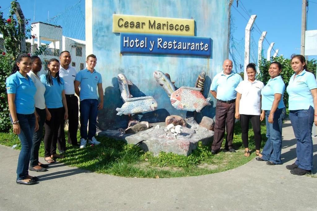 Hotel Y Restaurante Cesar Mariscos Tela Exterior foto